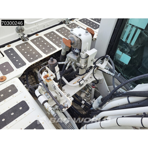 2017 Komatsu PC210LC-10-43415759