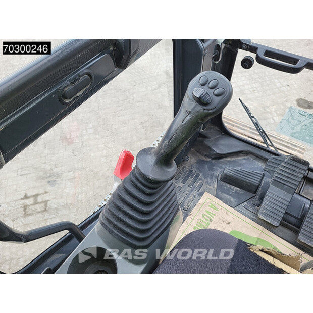 2017 Komatsu PC210LC-10-43415769