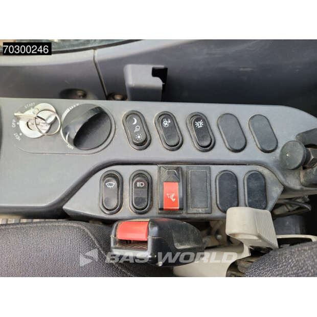 2017 Komatsu PC210LC-10-43415777