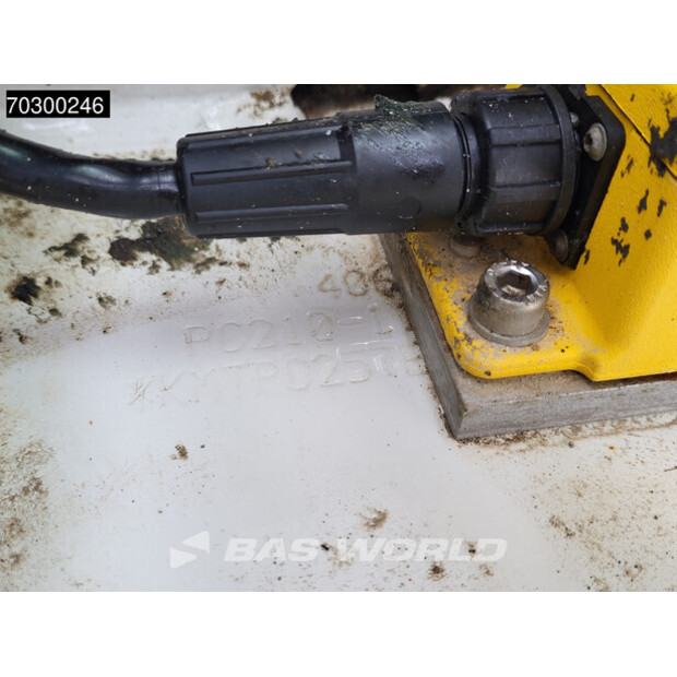 2017 Komatsu PC210LC-10-43415784