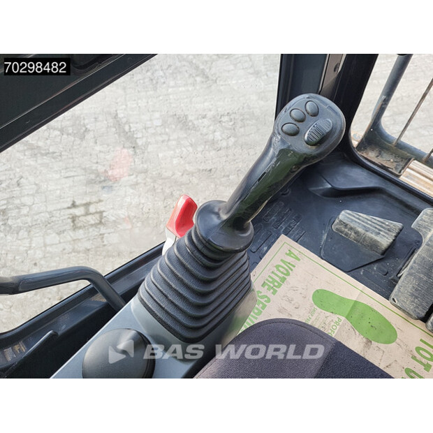 2016 كوماتسو PC210LC-10-43415821