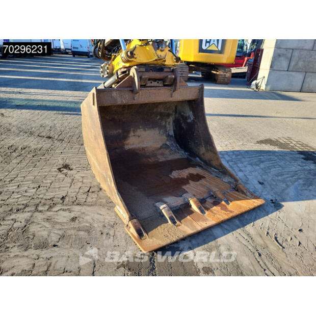 2014 Komatsu PC240LC-10-43415971