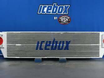 صورة ل مبرد هواء الشحن مبرد هواء الشحن كوماتسو مستعملة