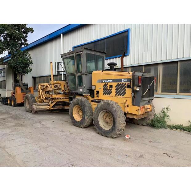 2018 فولفو G740VHP-43440165