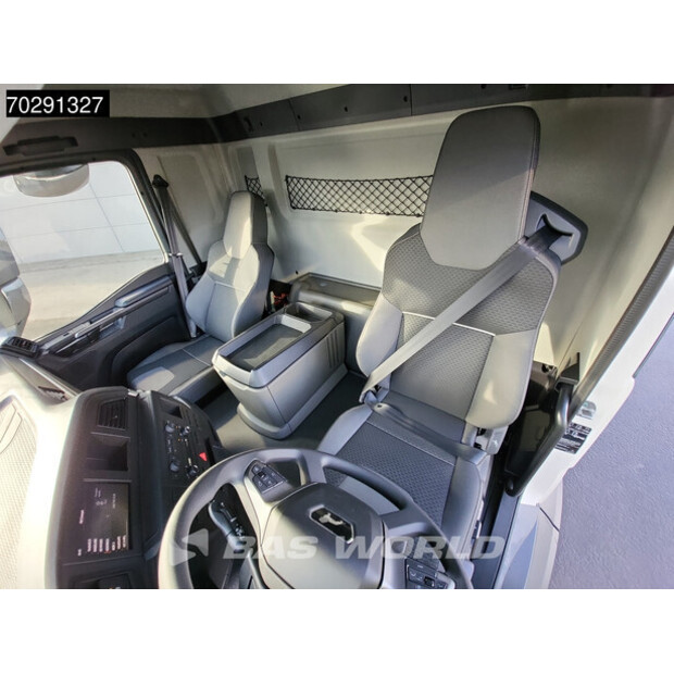 2025 MAN TGS 33.400-43440526