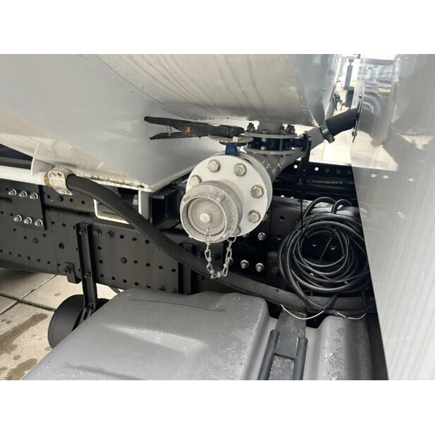 2023 Mercedes-Benz Axor 3344-43440768