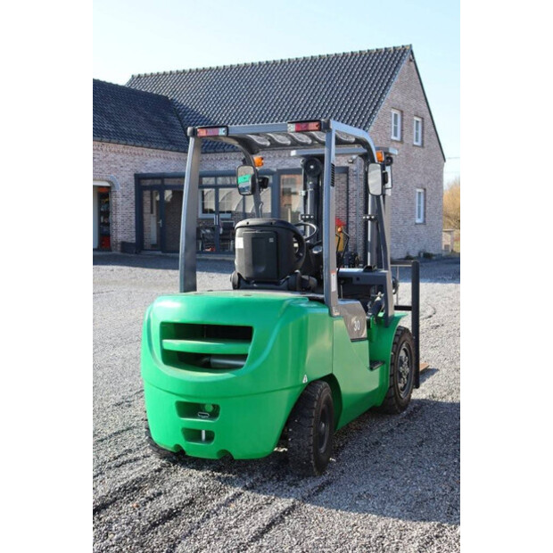 2024 YANMAR FD30-43441256