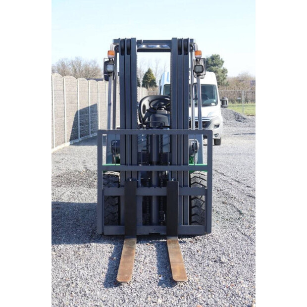 2024 YANMAR FD30-43441258