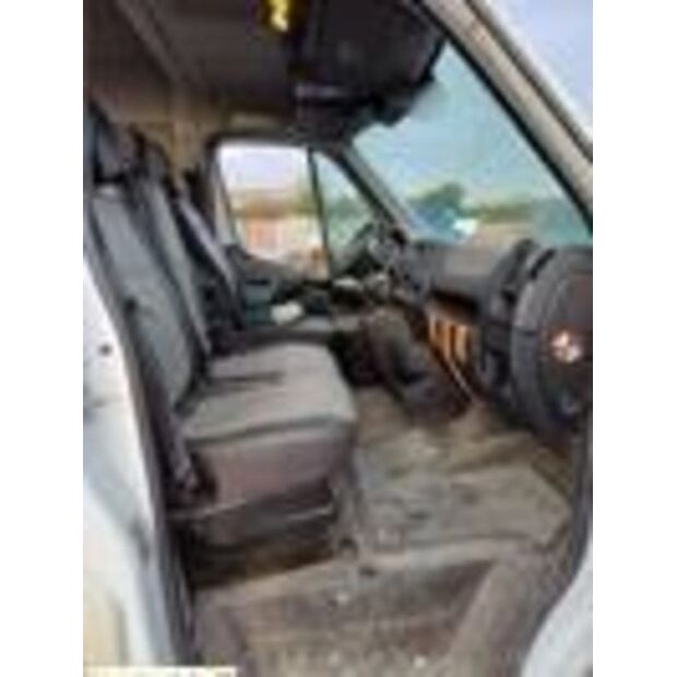 2013 رينو Master-43455801