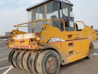 Image de Équipement pour asphalte 2015 XCMG XP301 À vendre à Royaume-Uni