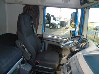 2018-daf-xf-106-480-1379560-43456503