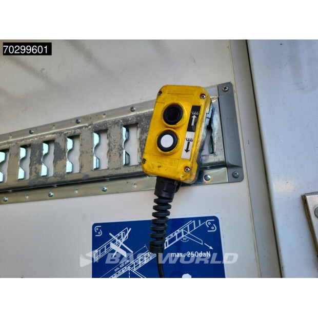 2023 MITSUBISHI CANTER 7C18-43457167