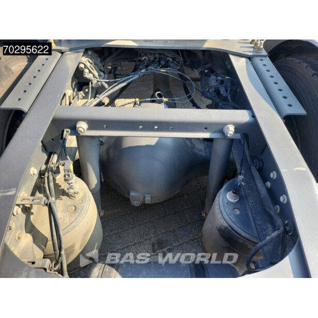 2020 Renault T520-43459800