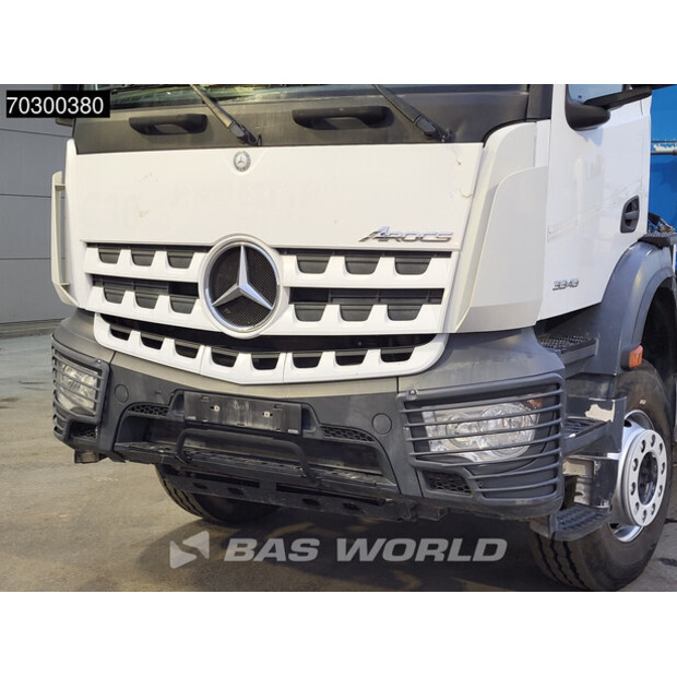 2017 مرسيدس بنز AROCS 3343-43460141