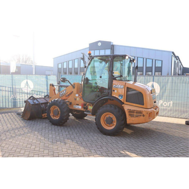 2016 CASE 21F-43461202