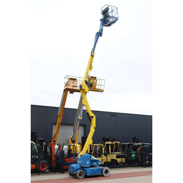 2007 جيه ال جي M400AJPN-43461496