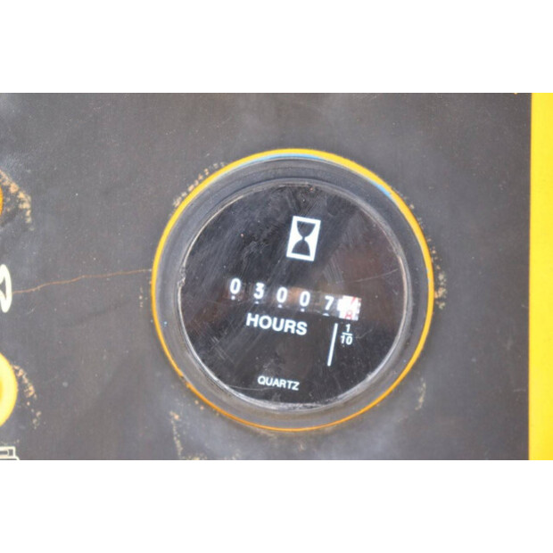 2005 جيني S-45-43461590