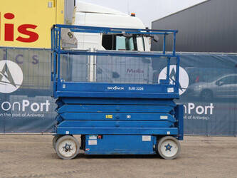 Image for SCISSOR LIFTS 2015 SkyJack SJIII 3226