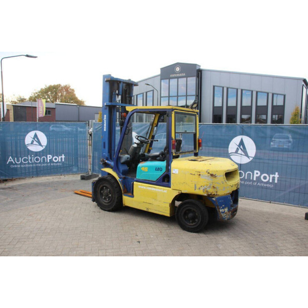 2000 كوماتسو FD45T-7-43463188