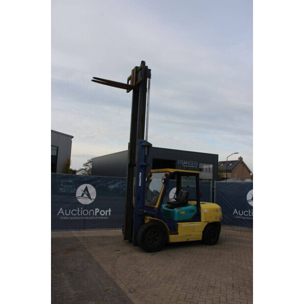 2000 كوماتسو FD45T-7-43463212