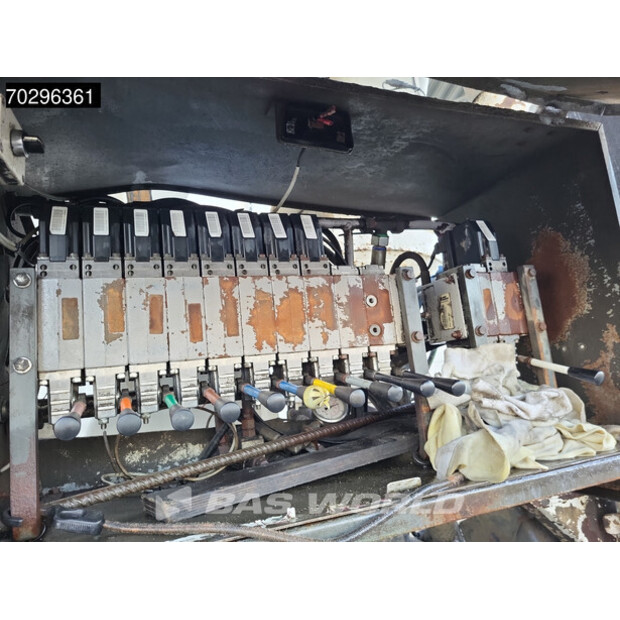 2011 فولفو FMX 460-43463324