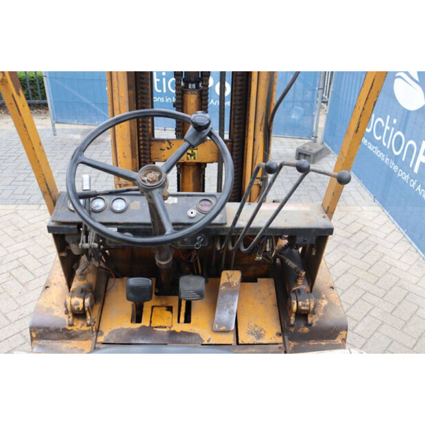 1986 Komatsu FD-25-8-43464338