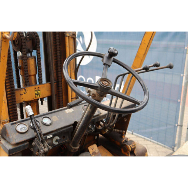 1986 Komatsu FD-25-8-43464341