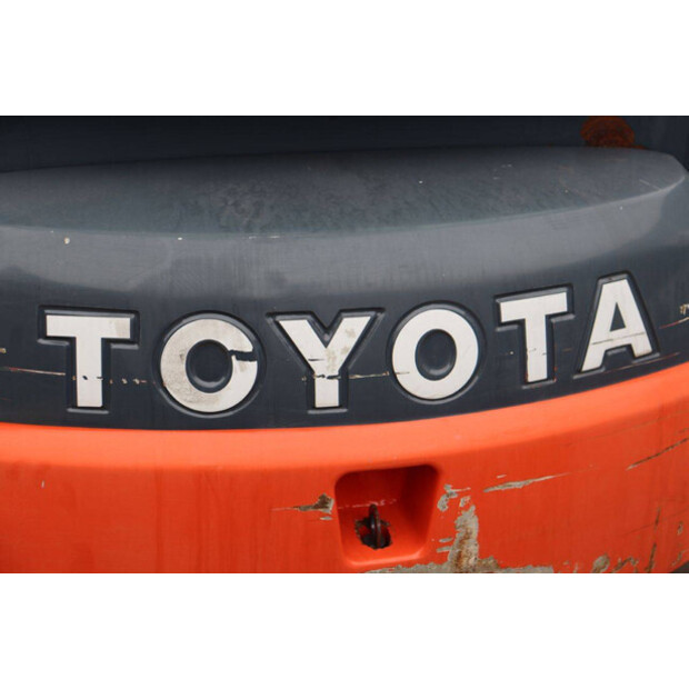 2017 Toyota 8FBM20T-43464402