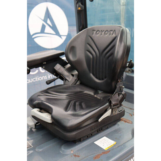 2017 Toyota 8FBM20T-43464405