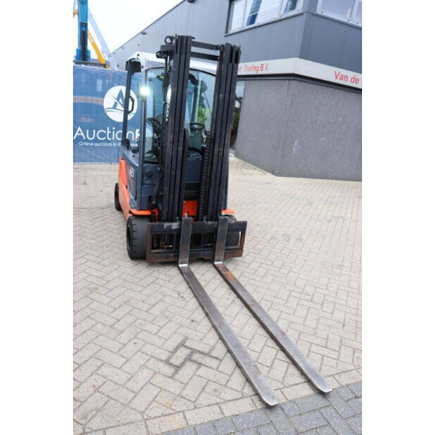 2017 تويوتا 8FBM20T-43464426