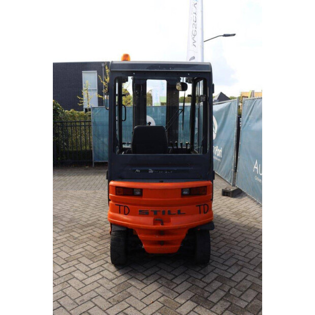 2000 Still R60-25-43464570