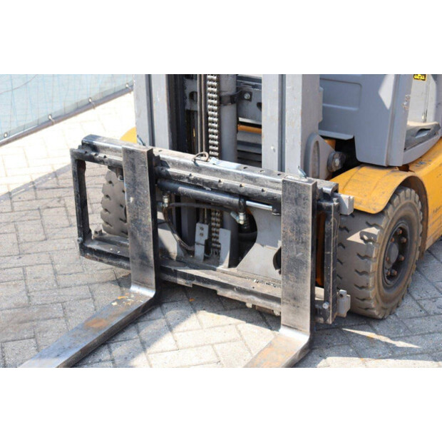 2016 Jungheinrich EFG215-43464698