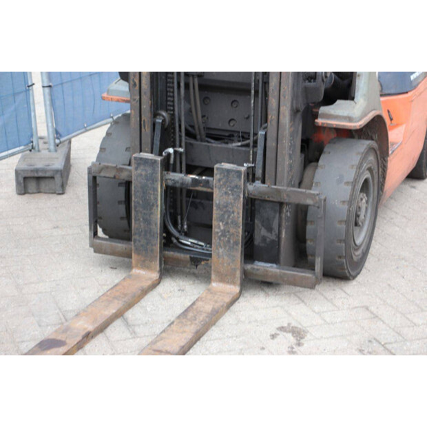 2001 Toyota 42-7FGF25-43465034