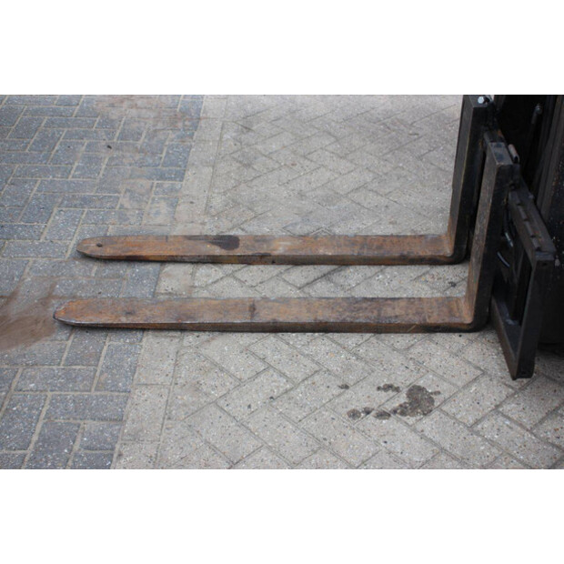 2001 Toyota 42-7FGF25-43465035