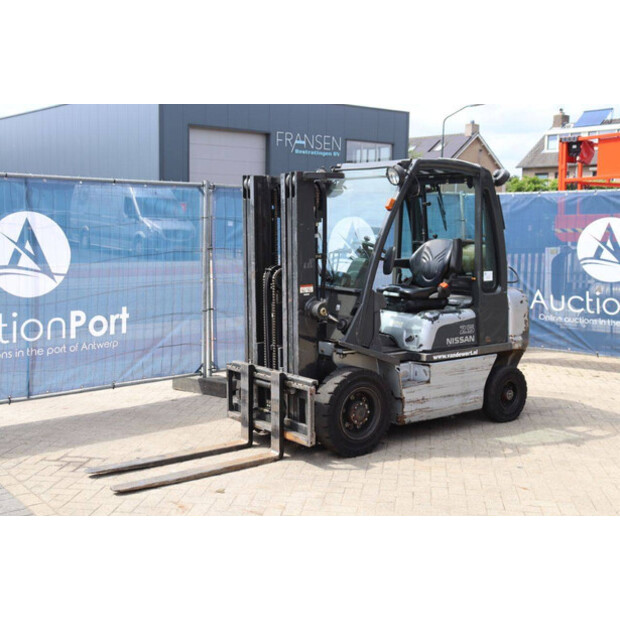 2006 NISSAN UD02A25PQ-43465352