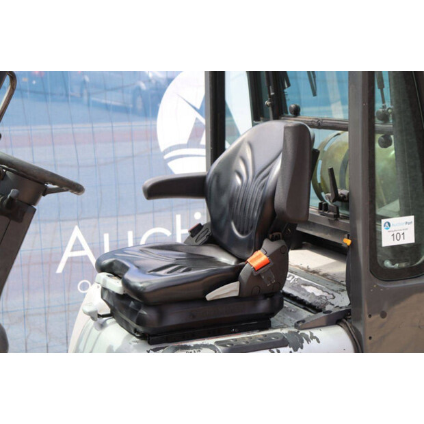 2006 NISSAN UD02A25PQ-43465364