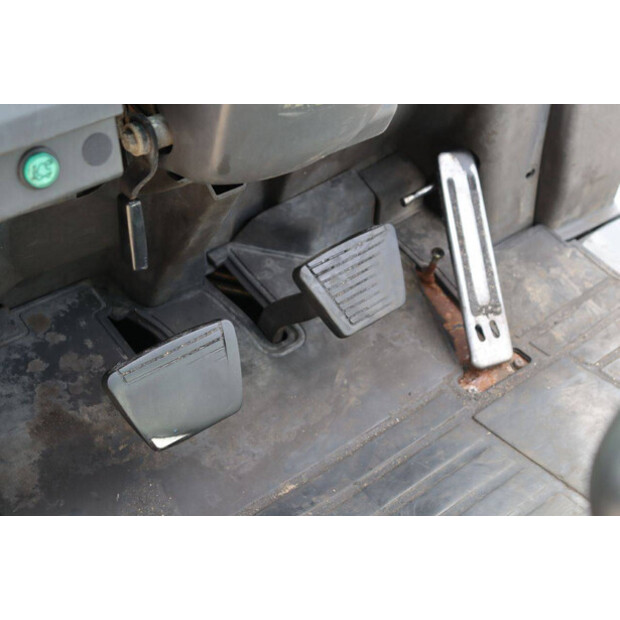 2006 NISSAN UD02A25PQ-43465367