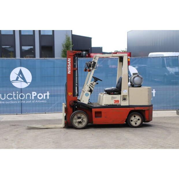 1995 نيسان KCUGH02F350-43465378