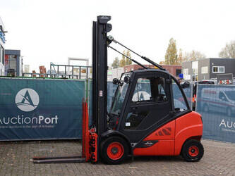 Image for FORKLIFTS 2017 Linde H35D-02