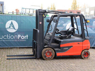 صورة ل رافعات 2014 ليندي E30