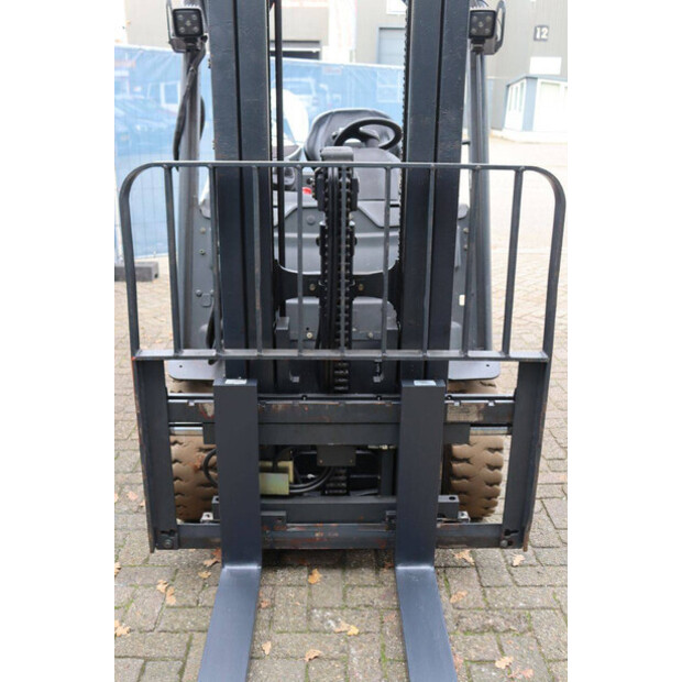 2014 ليندي E30-43466533