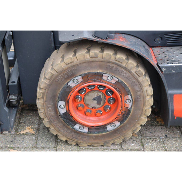 2014 ليندي E30-43466536