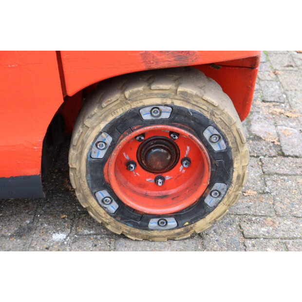 2014 ليندي E30-43466537