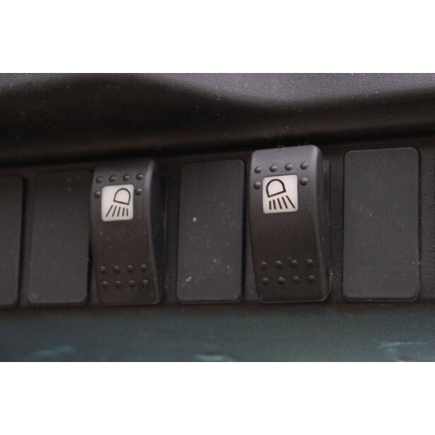 2014 ليندي E30-43466549