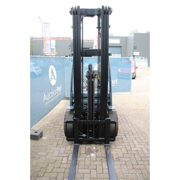 2011 تويوتا 02-8FDF30-43466956