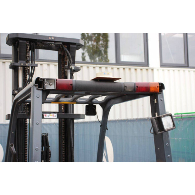 2011 تويوتا 02-8FDF30-43466965