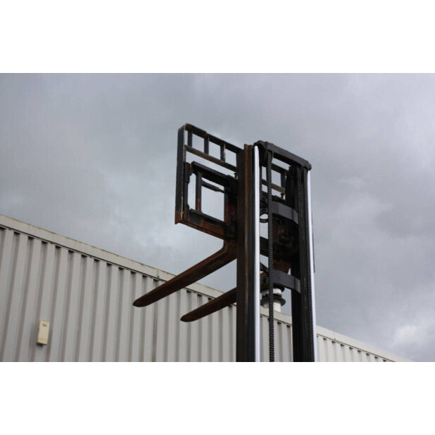 2010 Yale GDP30VX E2345-43467011