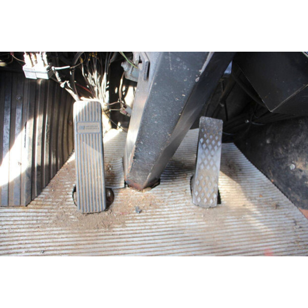 1999 سفيتراك 1260-30-43467544