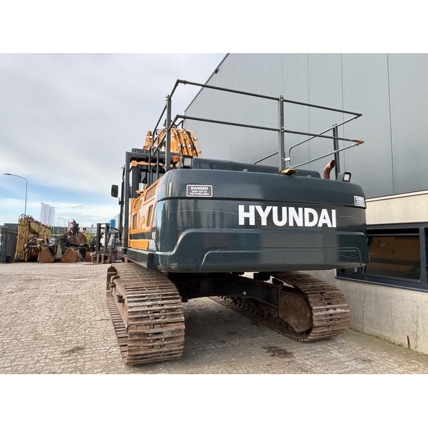 2020 Hyundai HX380L-43474969