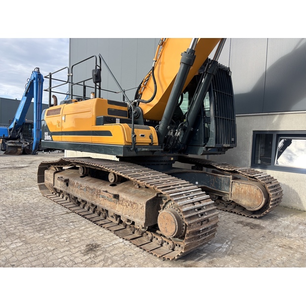 2020 Hyundai HX380L-43474976